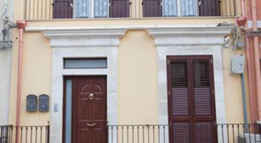 Casa Vacanza Nina Pozzallo Ngoại thất bức ảnh